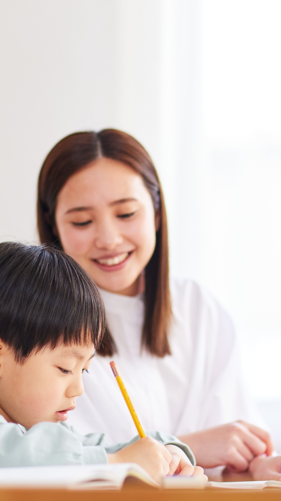 Student receiving personalized academic support and guidance at Falcon View Online, a Minnesota online public school.